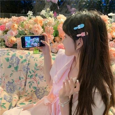 蝶舞莺歌